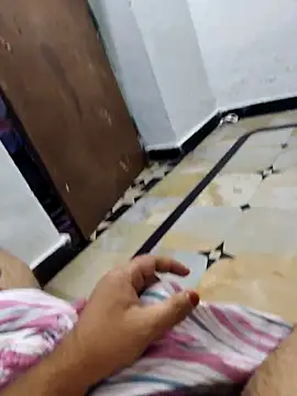 Snapshot of BoyMuslimTelugu chatting on April 7, 4:24 am BoyMuslimTelugu online show from April 7, 4:24 am