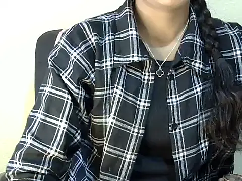 Snapshot of Shab_M chatting on May 13, 6:44 am Shab M online show from May 13, 6:44 am