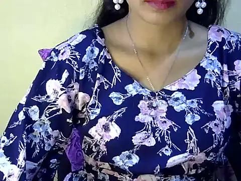 Snapshot of Shab_M chatting on May 16, 6:21 am Shab M online show from May 16, 6:21 am