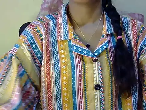 Snapshot of Shab_M chatting on May 17, 6:33 am Shab M online show from May 17, 6:33 am