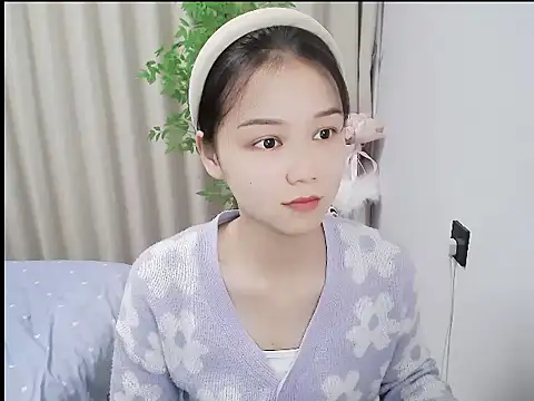 Snapshot of mili923 chatting on January 18, 1:04 pm mili923 online show from January 18, 1:04 pm