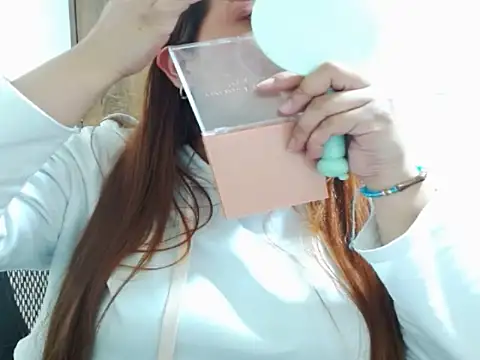 Snapshot of Ammy_pearsn chatting on December 15, 7:07 pm Ammy pearsn online show from December 15, 7:07 pm