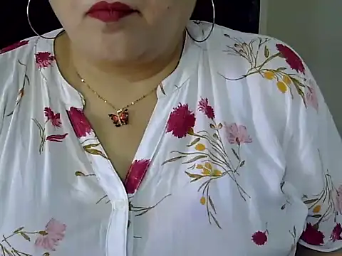 Snapshot of Soniya_Sha chatting on May 10, 7:02 am Soniya Sha online show from May 10, 7:02 am