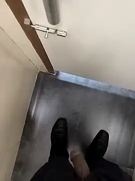 boyfromMum bai online show from April 7, 7:20 am