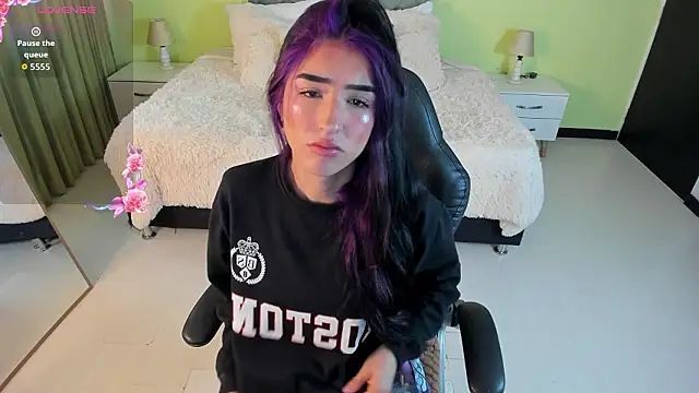 Celeste Rous   online show from February 10, 12:09 pm