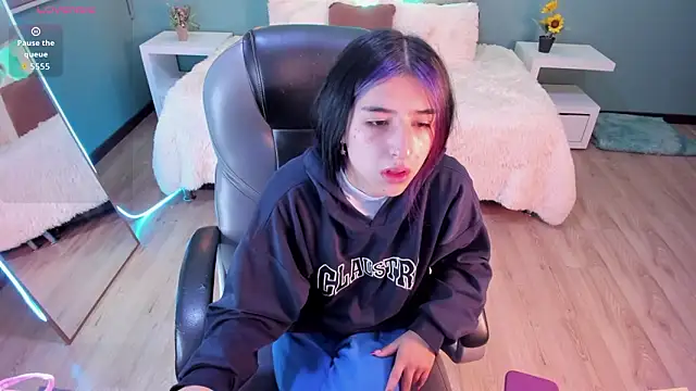 Celeste Rous   online show from March 19, 1:04 pm