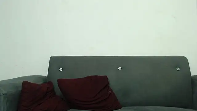 Seank Noszka online show from April 5, 8:17 pm