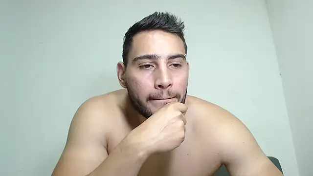 Seank Noszka online show from May 14, 4:52 am