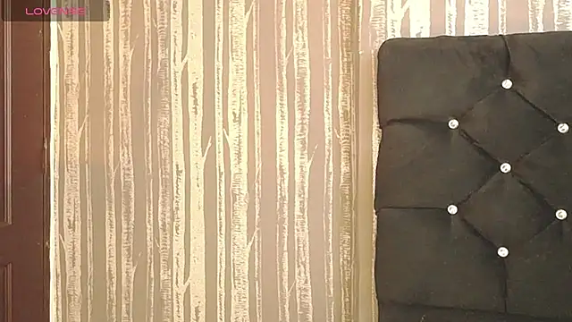 Elizabetth Roman online show from July 11, 2:31 pm