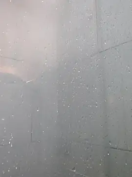 Snapshot of ellgatit chatting on December 22, 10:40 pm ellgatit online show from December 22, 10:40 pm