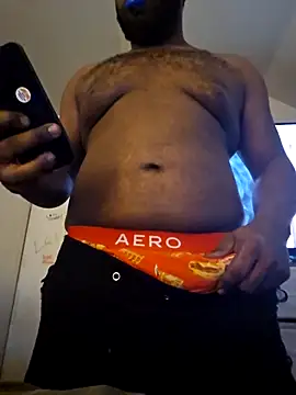 iLOVETRAY96 online show from February 7, 1:59 pm