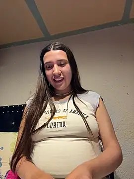 Snapshot of Alix_Rousses21 chatting on January 6, 5:33 am Alix Rousses21 online show from January 6, 5:33 am