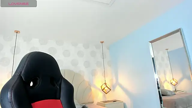 VENUSGREYS1 online show from February 10, 11:58 am