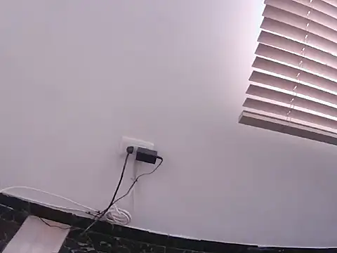 Fernanda andrew online show from April 6, 3:24 pm