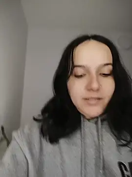 tiffanybrowm online show from April 3, 4:43 am