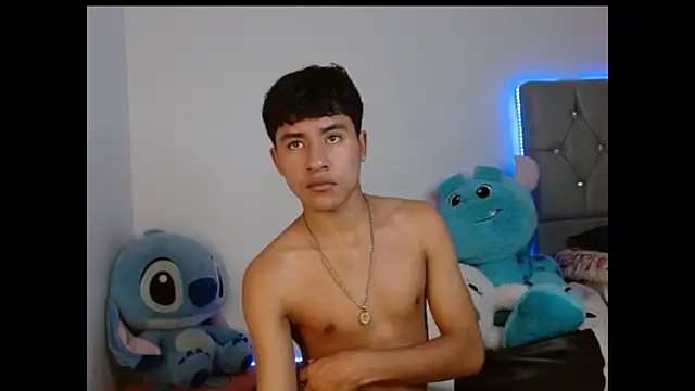 Sebas Ross04 online show from March 4, 9:32 pm