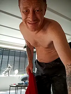 Snapshot of jefflatex45 chatting on June 25, 10:09 am jefflatex45 online show from June 25, 10:09 am