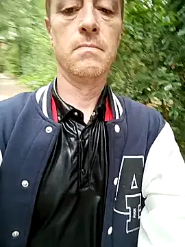 Snapshot of jefflatex45 chatting on July 18, 10:19 am jefflatex45 online show from July 18, 10:19 am