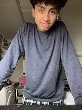 Snapshot of hungspanishtwink chatting on March 10, 11:10 pm hungspanishtwink online show from March 10, 11:10 pm