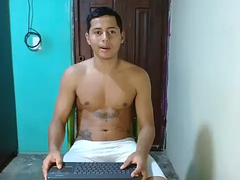 caro lil online show from April 7, 9:59 pm