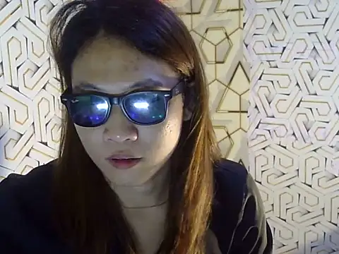 Snapshot of luna_love_bitex chatting on April 3, 8:07 pm luna love bitex online show from April 3, 8:07 pm