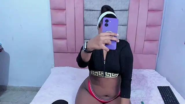 AdaraandMichael online show from February 14, 4:31 am