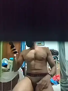 Snapshot of Suranga121 chatting on December 13, 8:47 pm Suranga121 online show from December 13, 8:47 pm