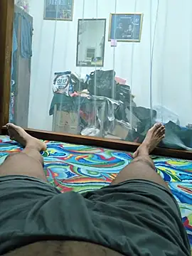 Snapshot of Suranga121 chatting on July 29, 11:03 pm Suranga121 online show from July 29, 11:03 pm
