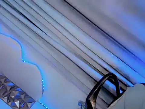 yourbomb shellxx online show from March 7, 8:00 am