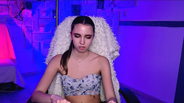 KimPorins online show from February 8, 3:48 pm