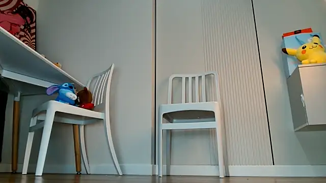 minji snow online show from April 6, 1:01 pm