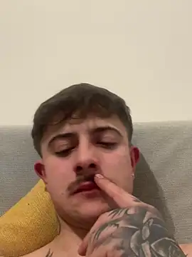 Snapshot of Jason_offizell chatting on February 27, 6:52 pm Jason offizell online show from February 27, 6:52 pm