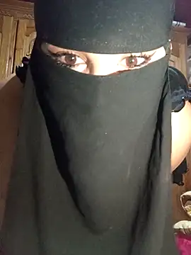 Snapshot of -Batta- chatting on April 19, 1:21 pm -Batta- online show from April 19, 1:21 pm