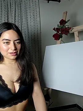 saasha Petit online show from March 11, 11:38 am