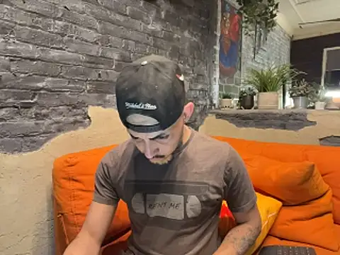 jo67rivera online show from February 16, 5:47 am