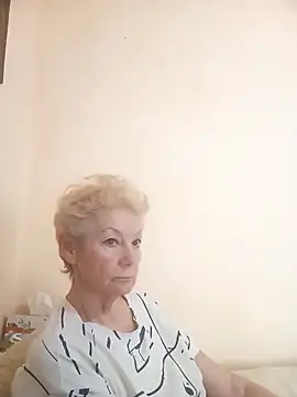 Snapshot of Calypso-Loove chatting on April 25, 1:41 pm Calypso-Loove online show from April 25, 1:41 pm