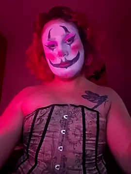 alien ate red online show from February 8, 9:51 pm