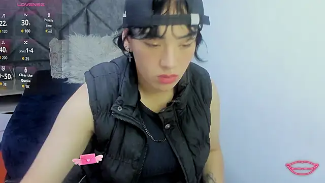 Kiara Fox   online show from January 17, 8:34 pm