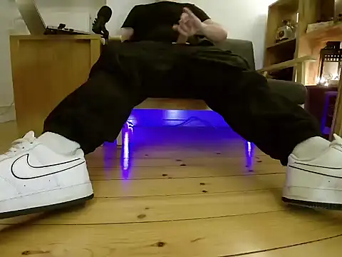 jonas camboy online show from December 16, 5:40 pm