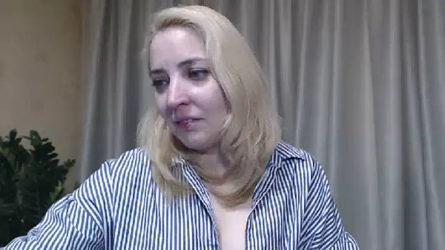 Snapshot of sweetpussy chatting on May 16, 2:49 pm sweetpussy online show from May 16, 2:49 pm