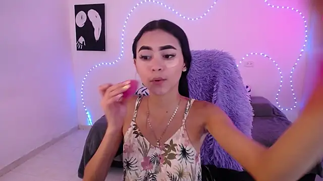 Snapshot of Sofia_tgn chatting on April 23, 4:42 pm Sofia tgn online show from April 23, 4:42 pm
