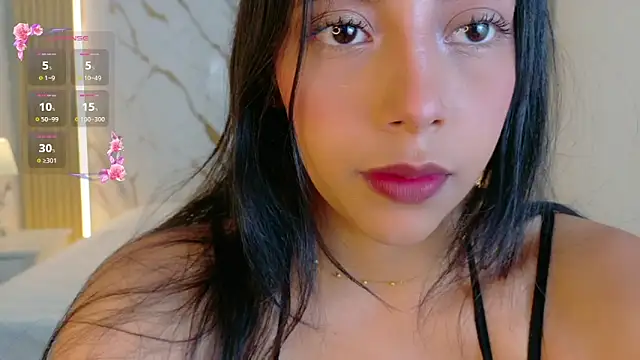 Snapshot of miajonesblowjob chatting on June 28, 5:30 pm miajonesblowjob online show from June 28, 5:30 pm