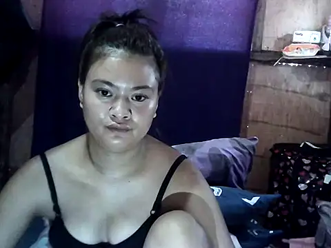 Snapshot of angela_rose20 chatting on May 30, 11:24 pm angela rose20 online show from May 30, 11:24 pm
