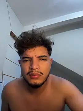 Snapshot of kalshw chatting on April 13, 9:20 pm kalshw online show from April 13, 9:20 pm