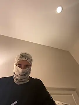 phantom898983 online show from April 13, 8:20 am