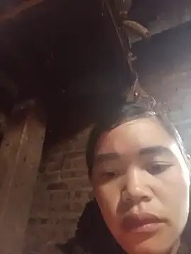 Snapshot of mon-monk chatting on January 16, 2:04 am mon-monk online show from January 16, 2:04 am