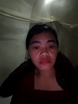 Snapshot of mon-monk chatting on February 2, 1:43 pm mon-monk online show from February 2, 1:43 pm