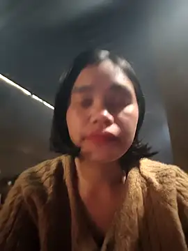 Snapshot of mon-monk chatting on February 12, 3:23 am mon-monk online show from February 12, 3:23 am