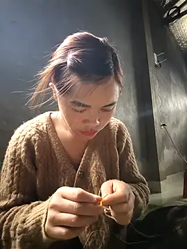 Snapshot of mon-monk chatting on February 23, 2:20 am mon-monk online show from February 23, 2:20 am