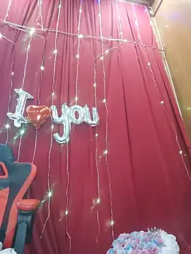 Snapshot of Alone_nothing chatting on July 17, 2:51 am Alone nothing online show from July 17, 2:51 am